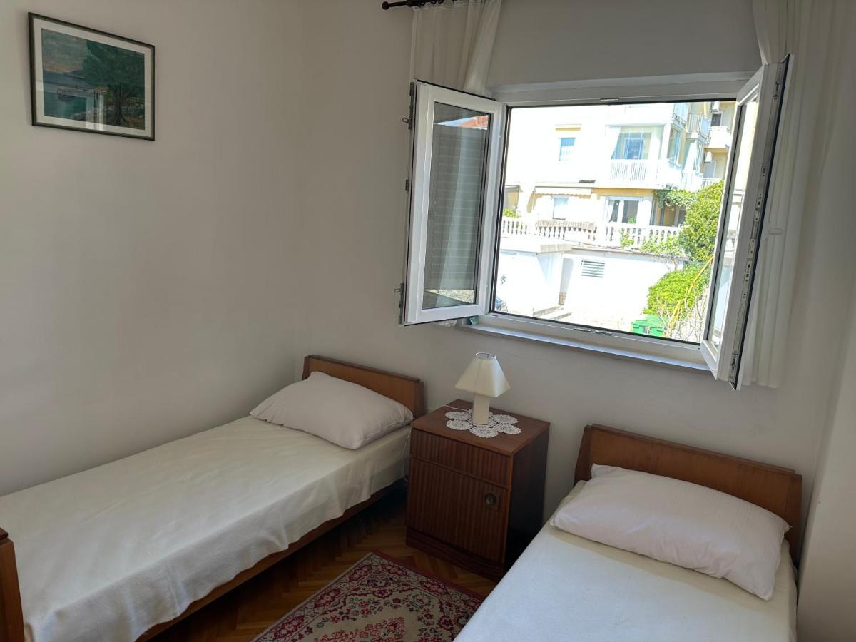 Spacious 2-Room Apartment With Beautiful Sea View Crikvenica Buitenkant foto